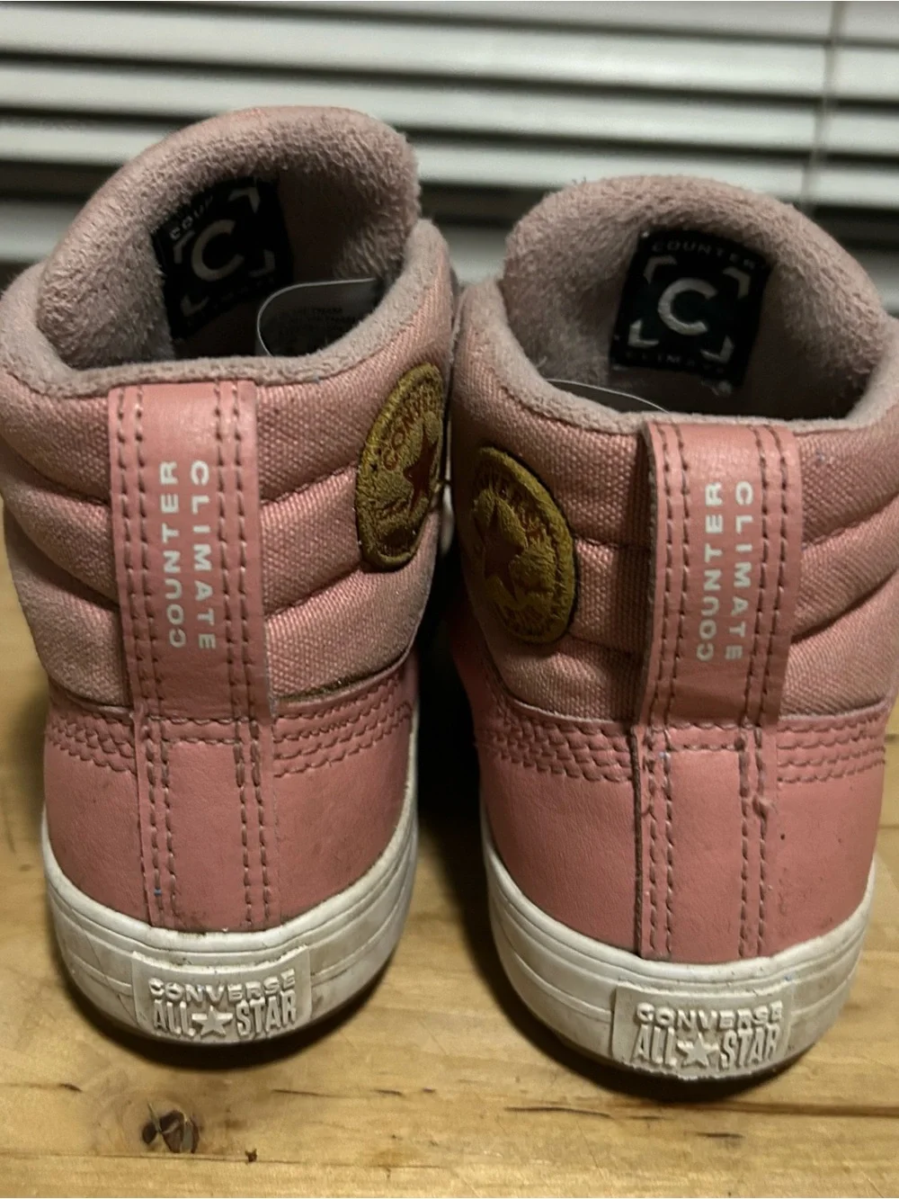 Converse Chuck Taylor Berkshire Toddler Girls Size 10 Pink Leather Hook Loop